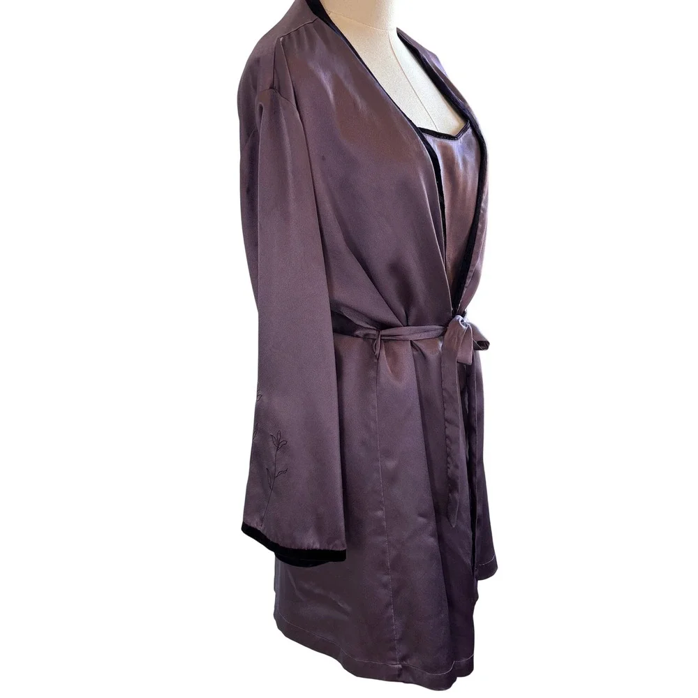 Vintage Oscar de la Renta Saks Fifth Avenue Satin Robe Slip Set M Embroidered